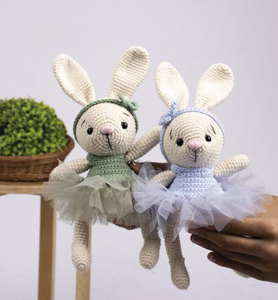 Muñeco Conny la coneja