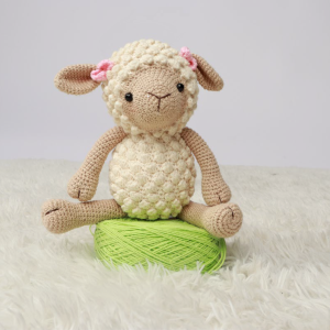 Muñeco Dolly la Oveja